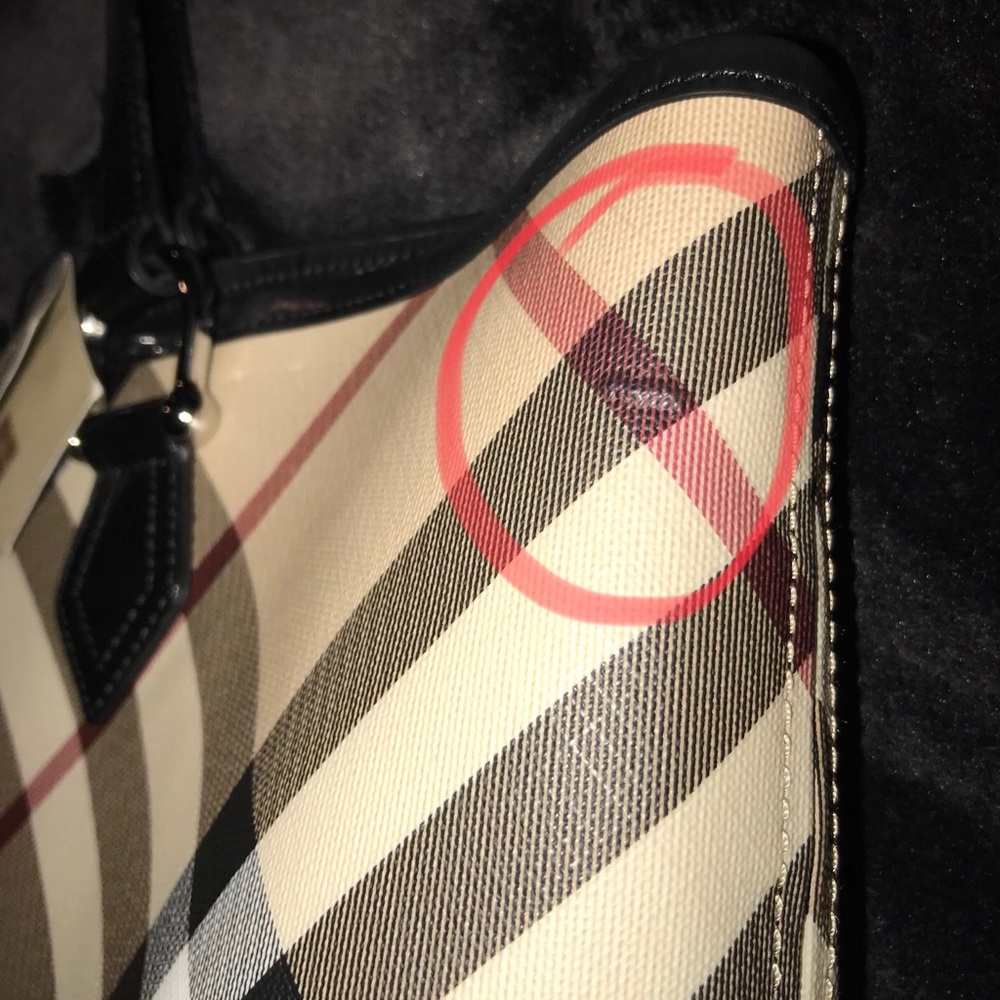 ***SOLD*** Authentic Burberry Hanson Tote - Picture 5 of 6